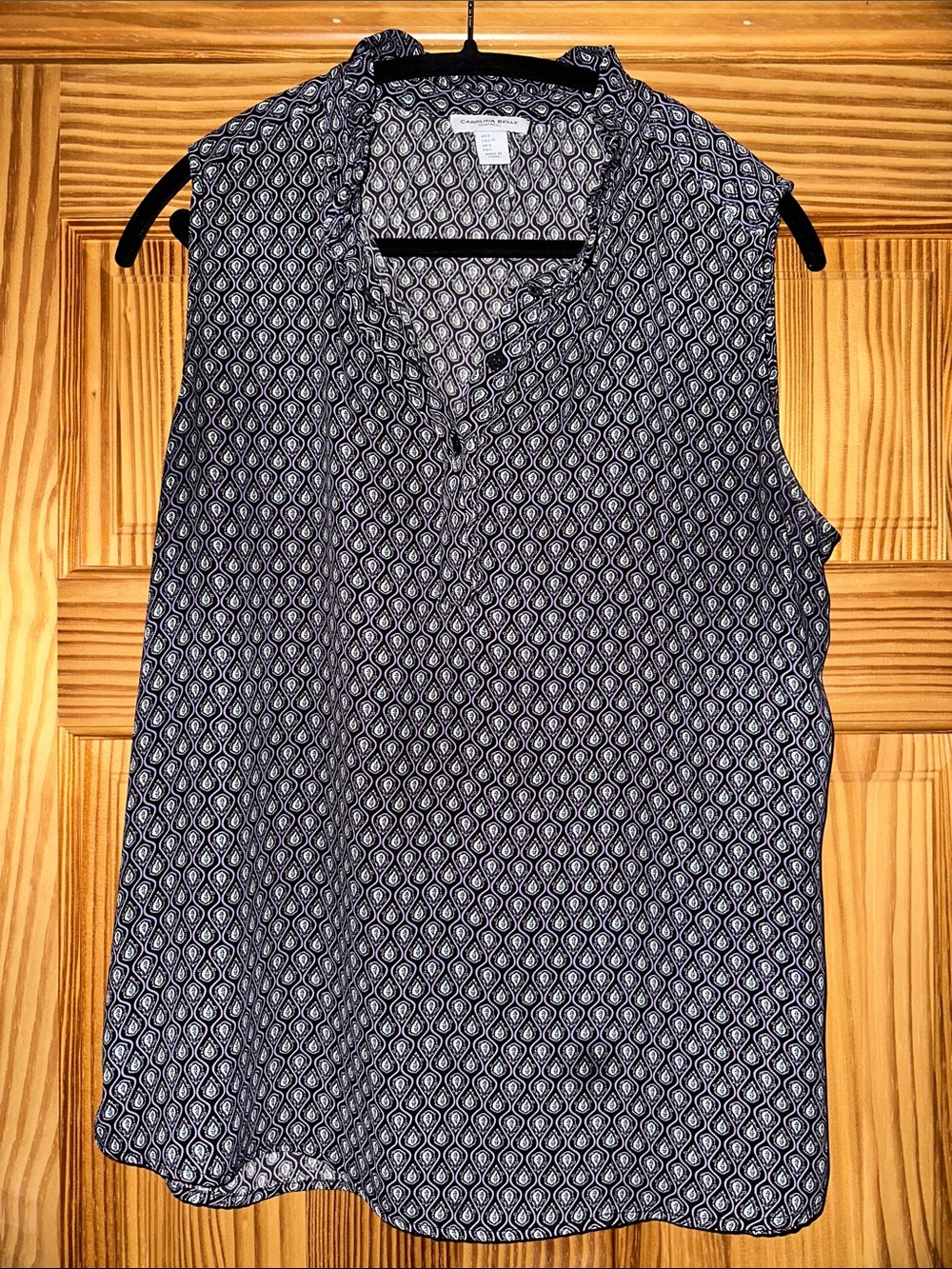 Carolina Belle Sleeveless Navy Geometric Ruffle-Trim Blouse size L